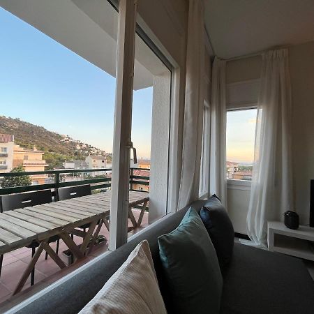 Calma Marina Roses Apartment Luaran gambar